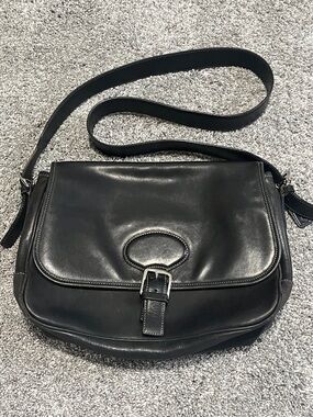 Coach Vintage Hampton Black  Leather Flap Front Crossbody Messenger Bag 7750